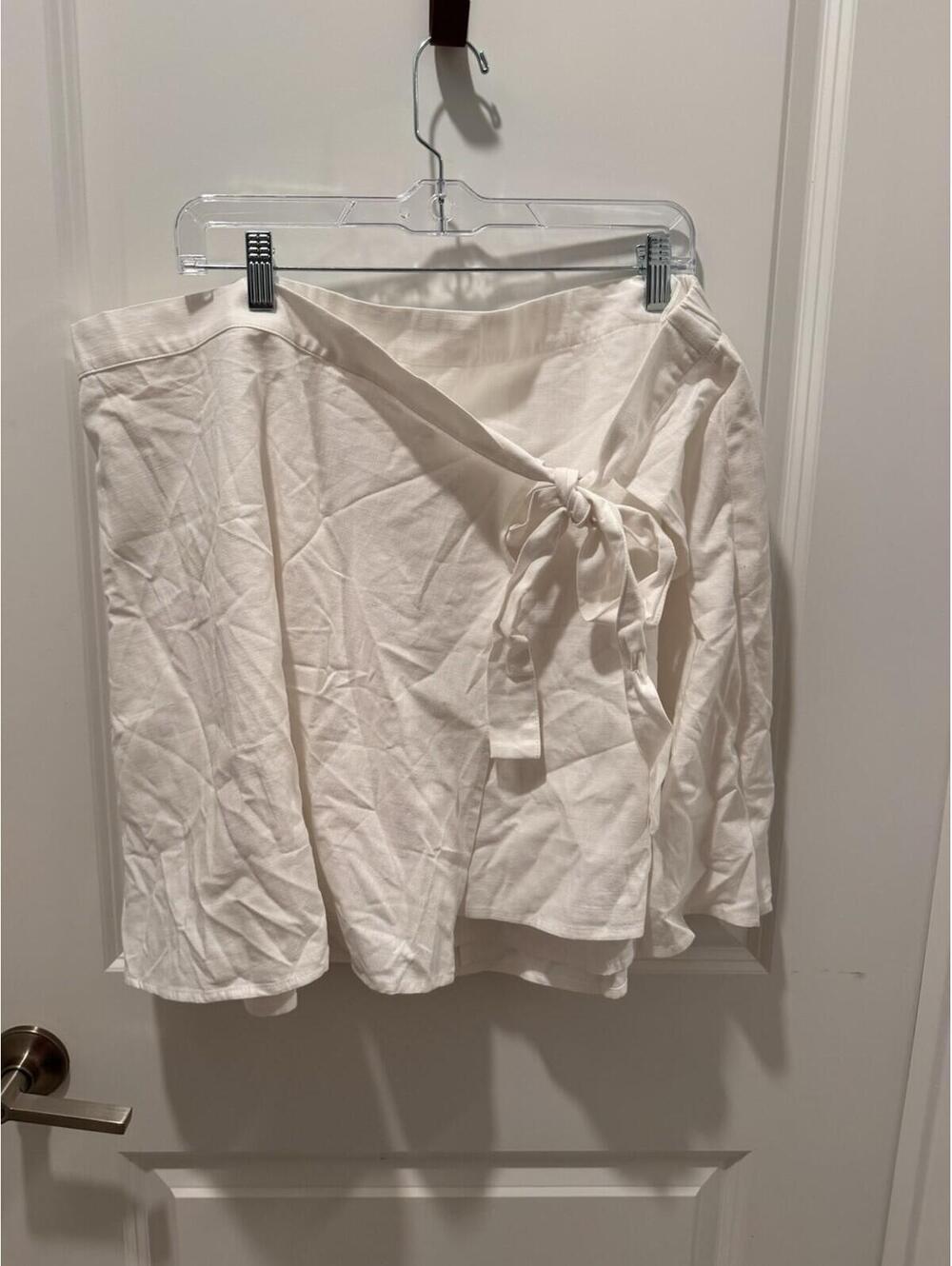 Women's A New Day White Size 1X Skirt Elastic Waist Pull On Side Tie NWT